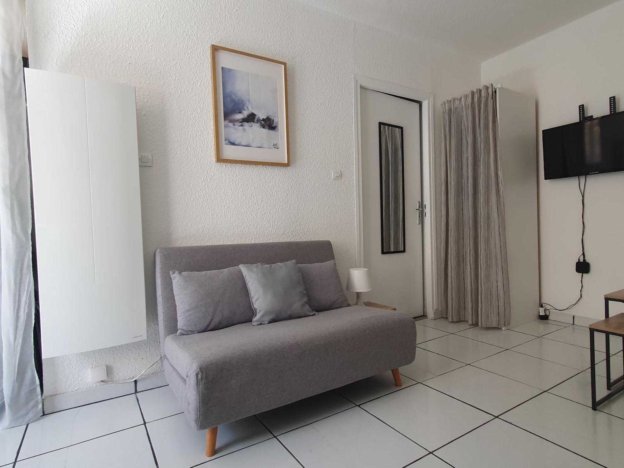 Beau Renove En Centre-ville De Appartement *